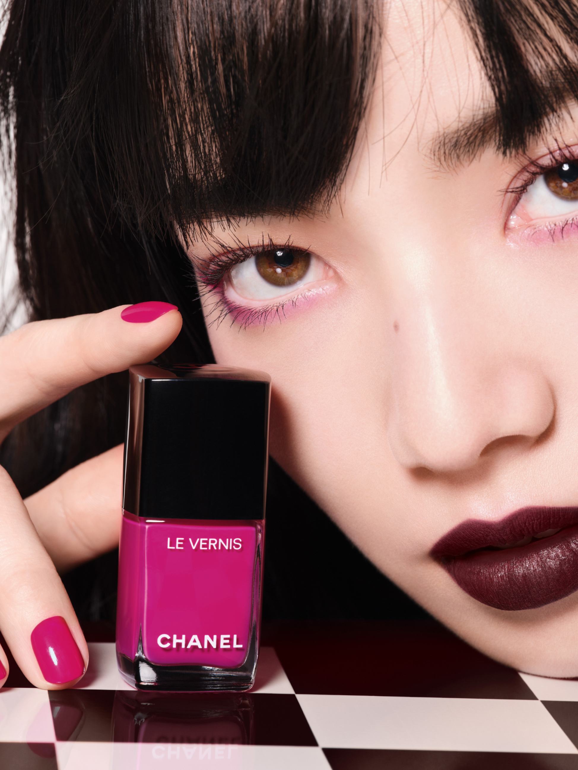 ヴェルニ ネイル エナメル 397 - ルージュ ヌワール l | CHANEL シャネル