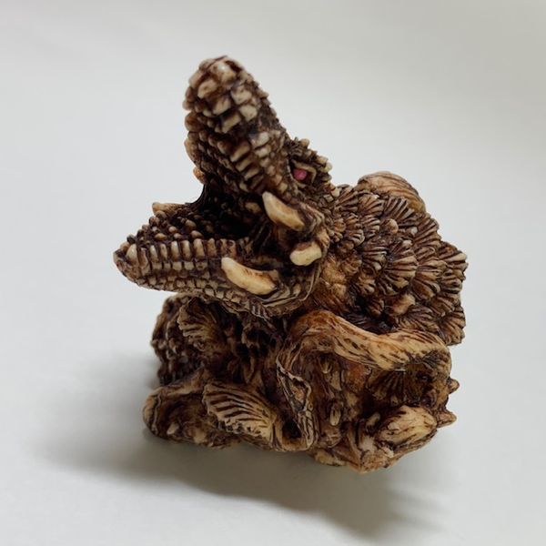 怪獣根付」特設｜キャラアニ.com