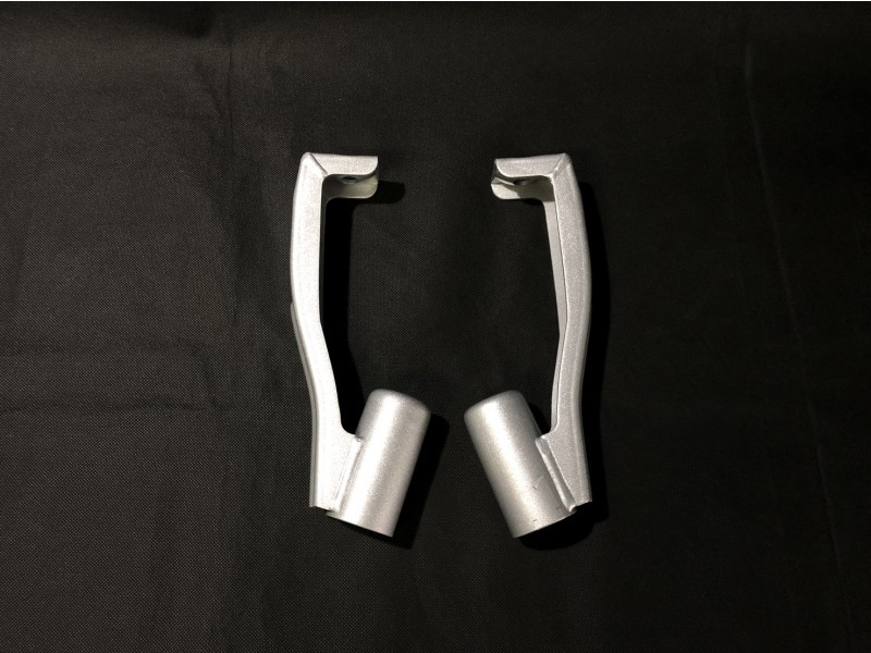 GENB 2WD用 リバンプサポートブラケット SRS01H【代引不可】 | 200系