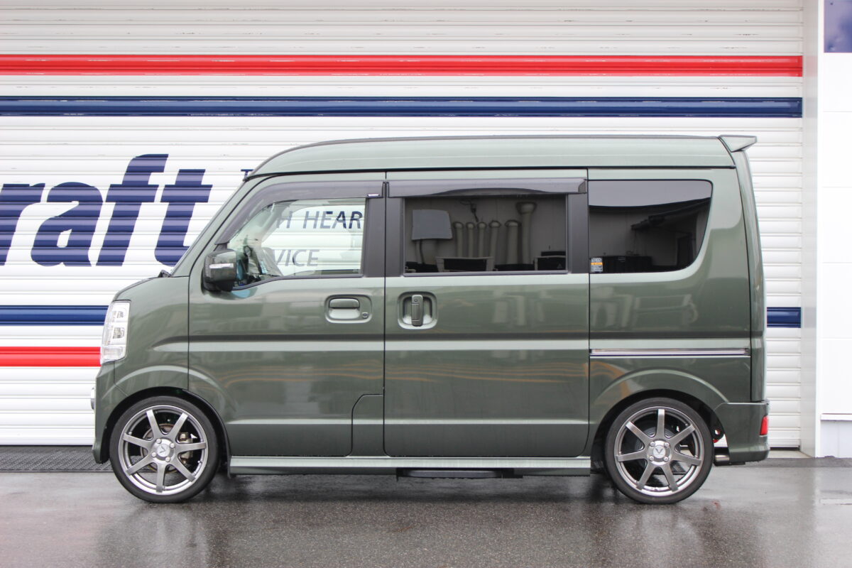 DA17W】エブリイワゴンをTEIN 車高調で腰高感を解消してマッシブな