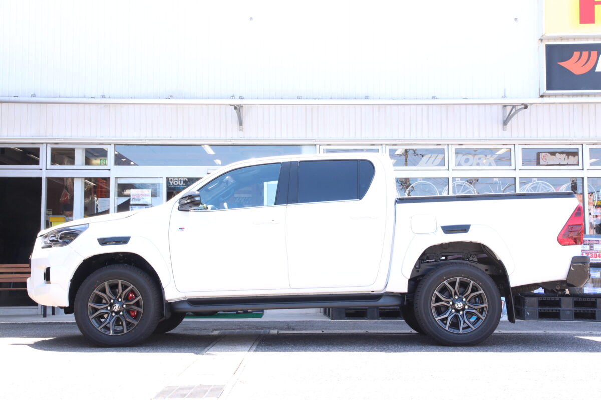 ハイラックス GR SPORTSをリフトアップ！！JAOSの調整式サスペンション