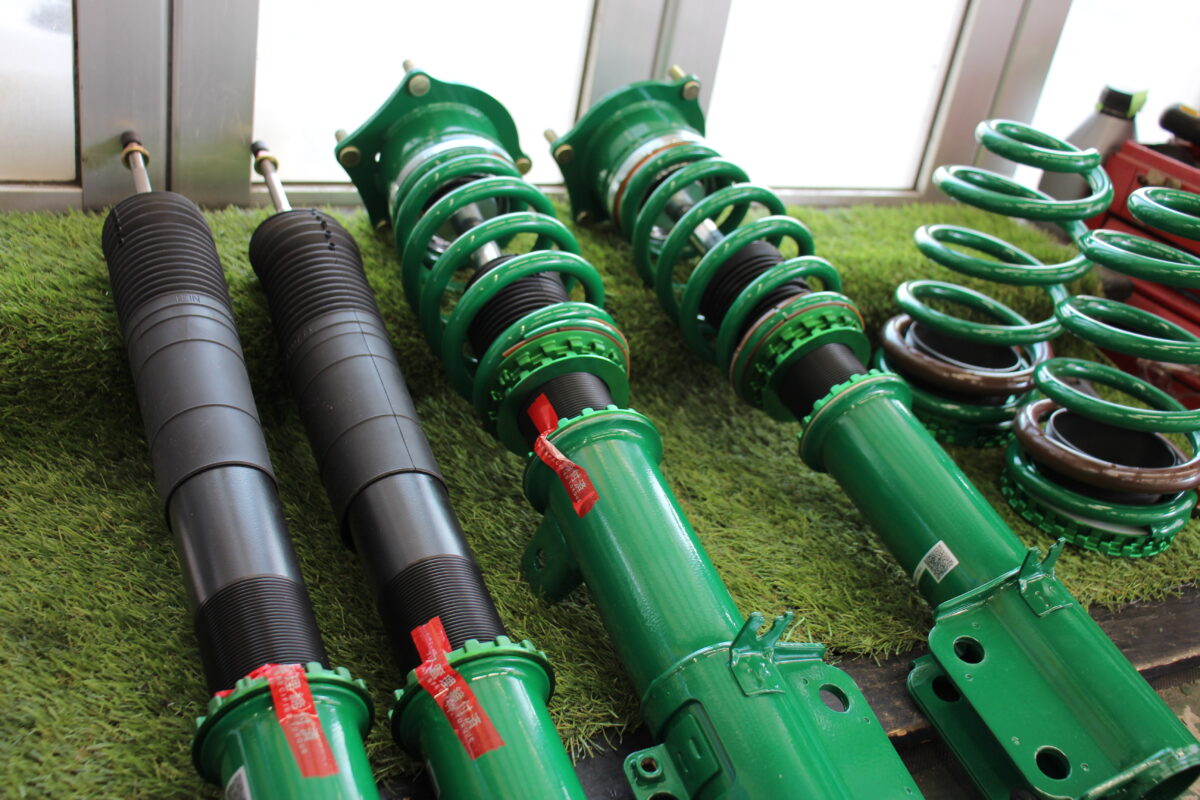 RCオデッセイ】TEIN＋VV21Sでラグジュアリースポーツ仕様に