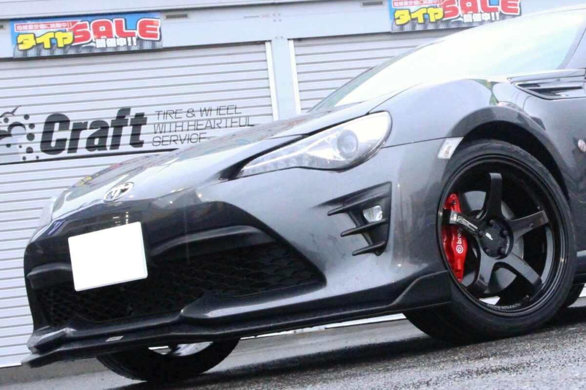 86 kouki（ZN6）ブレンボキャリパー装着車にヨコハマ アドバンGT