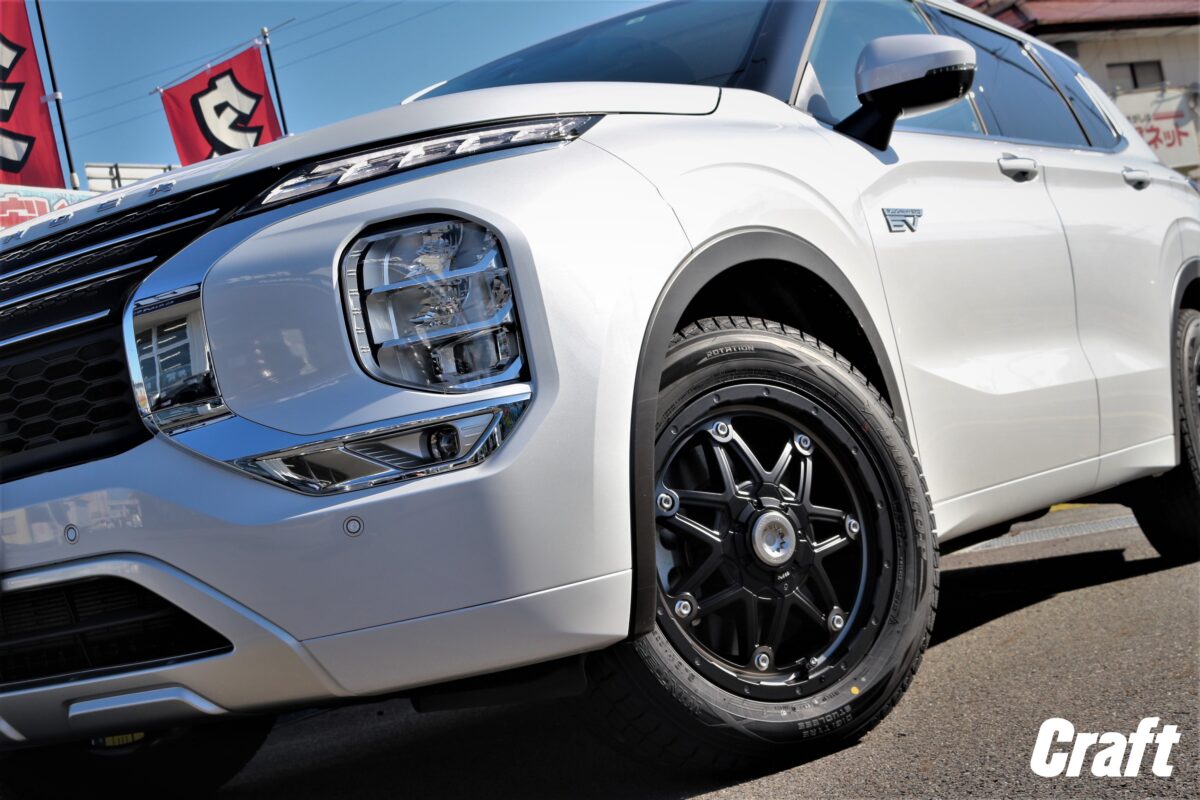 アウトランダーPHEV】純正20インチに対してスタッドレスは18インチが