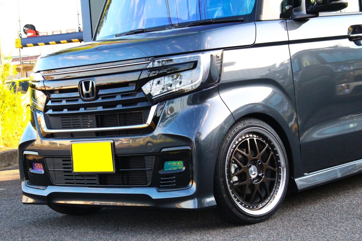 JF3 N-BOX に特注カラーのレオンハルト ゲミュート 16インチ！6Jを