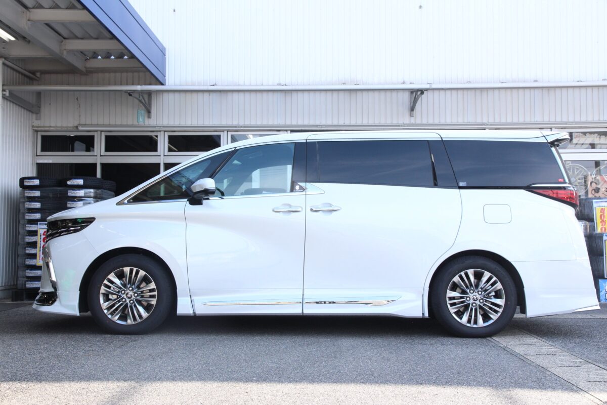 話題の【40系アルファード】にダウンスプリング タナベ NF210を装着