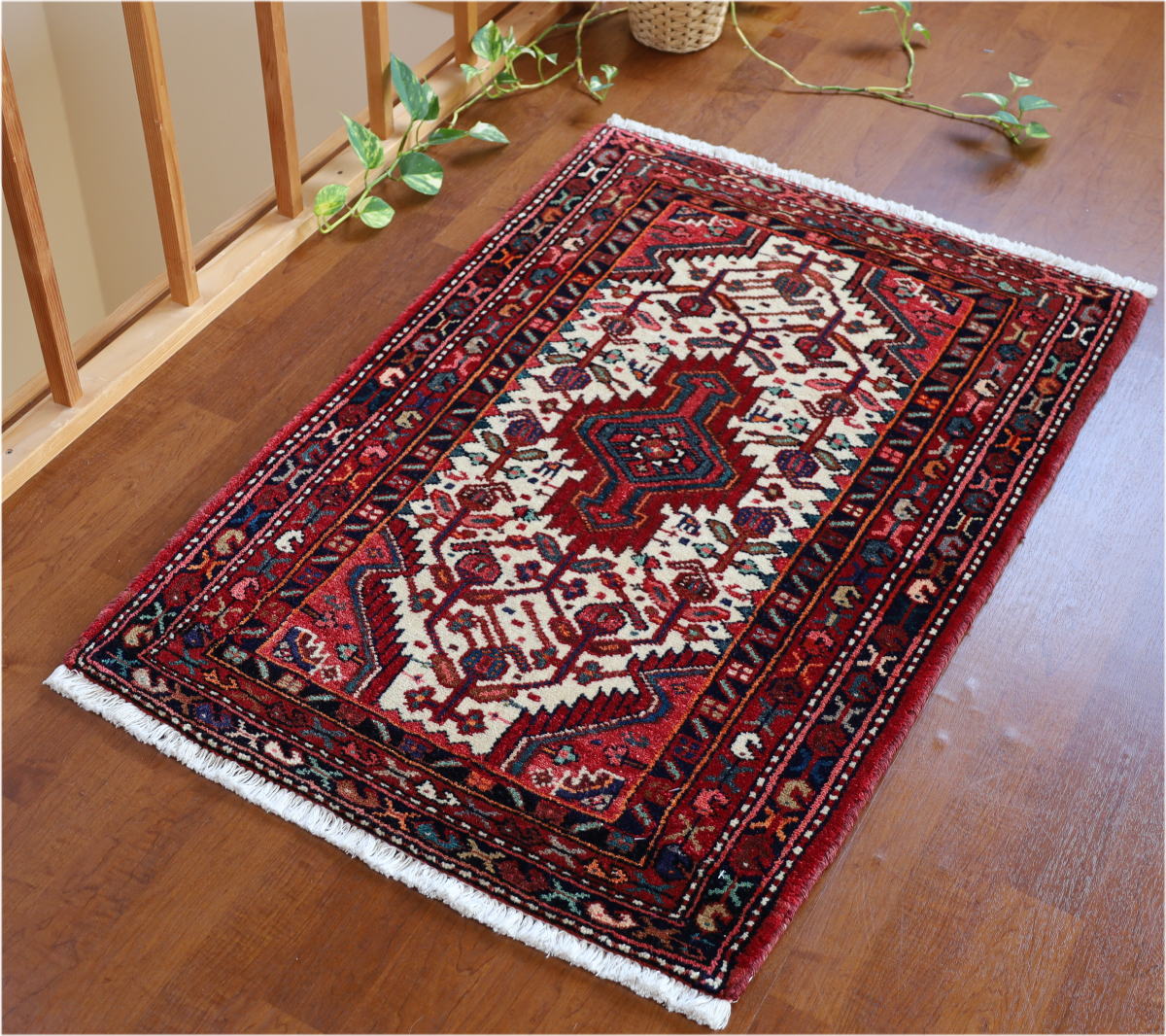 ヴィンテージペルシャ絨毯 ハマダン産｜クラフトワーク