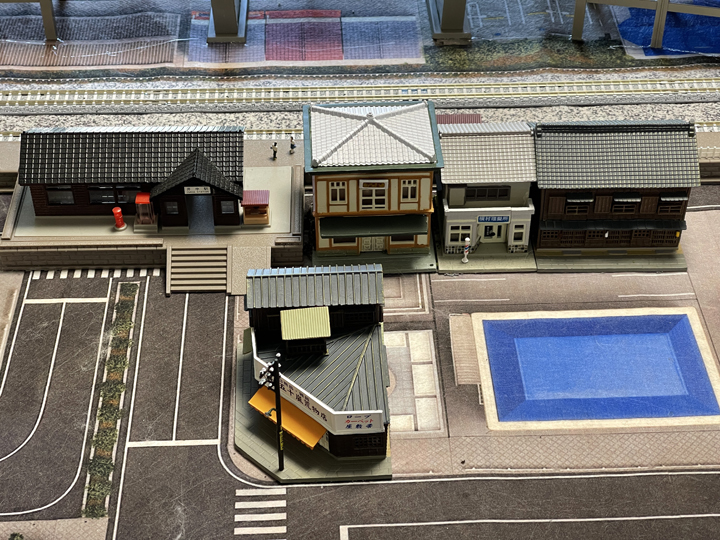 ジオラマのリメイクに挑戦（2）イギリスの田園風景。 | 稲見駅長の鉄道