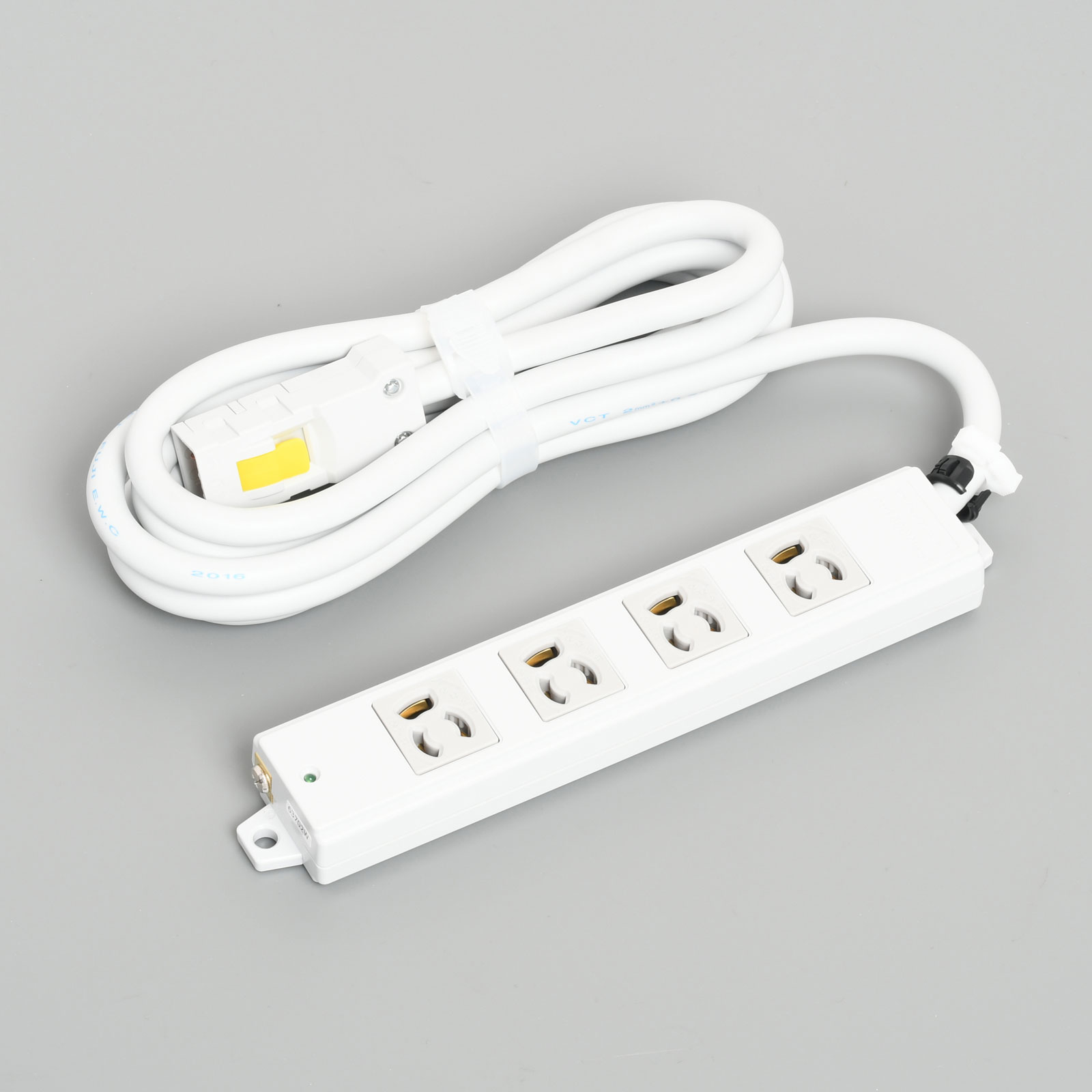 A8116 接地形2P 15A 125V 汎用OAタップ 抜止形4ヶ口 コード3M ハーネス