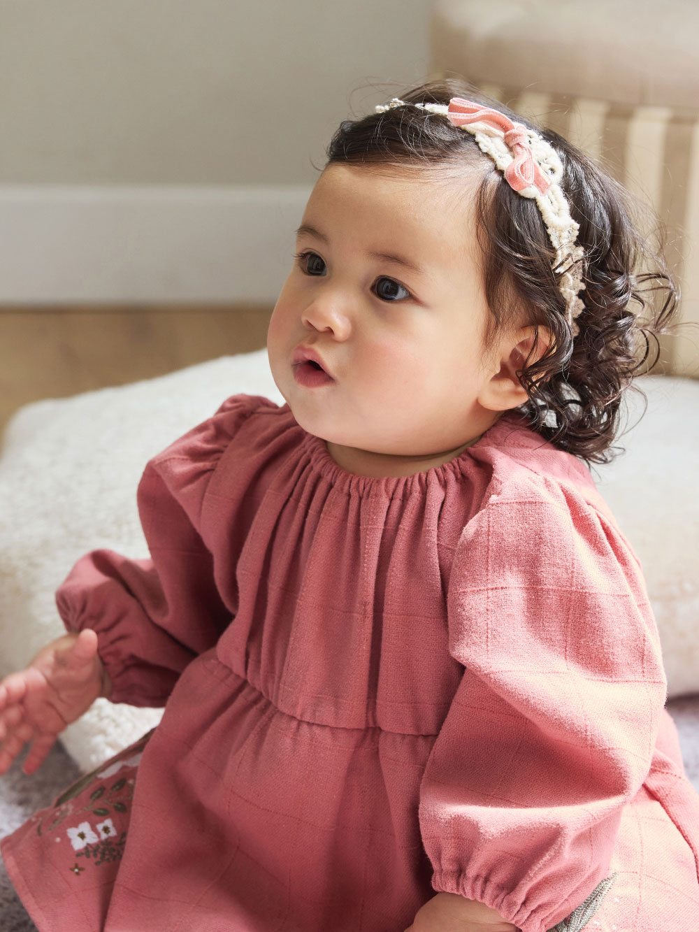 Seraph】スタイ付きすずらん刺繍ロンパース | ロンパース