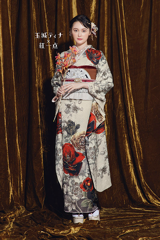 玉城ティナ×紅一点 KI513 #白茶 #茶色 #Beige #Brown 振袖 | 名古屋
