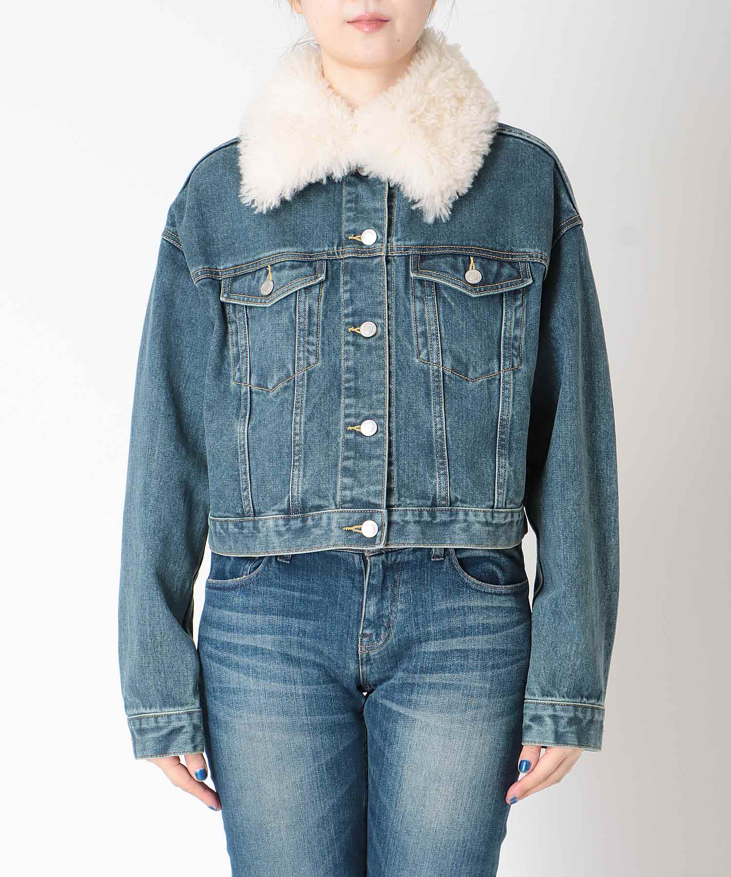 ファー襟付きデニムブルゾン | AND ON JIONE STORE（アンドオン