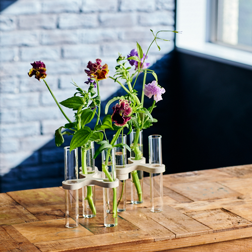 様々なブランド・メーカーのフラワーベース | 青山フラワーマーケット