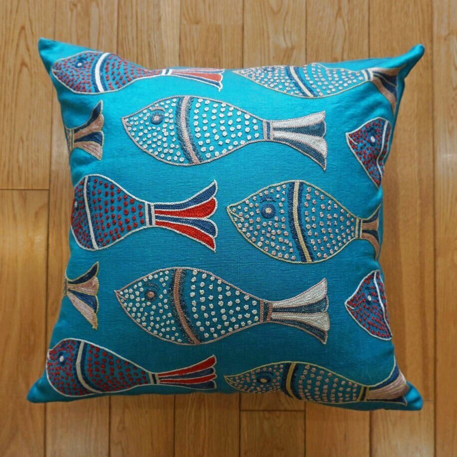 スザーニクッションカバー約50×50cm(中材付き） - abraj（アブラッシュ