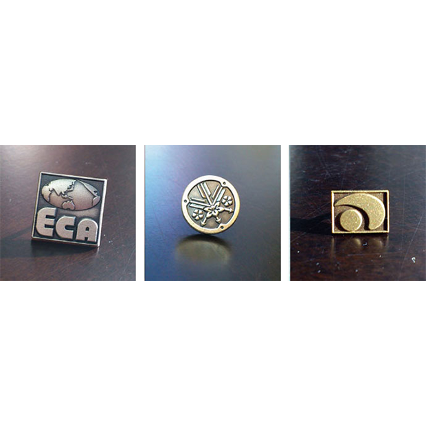 いすゞ 自動車 ISUZU 社章 バッジ 4点セット いすゞ 自動車 ISUZU 社章