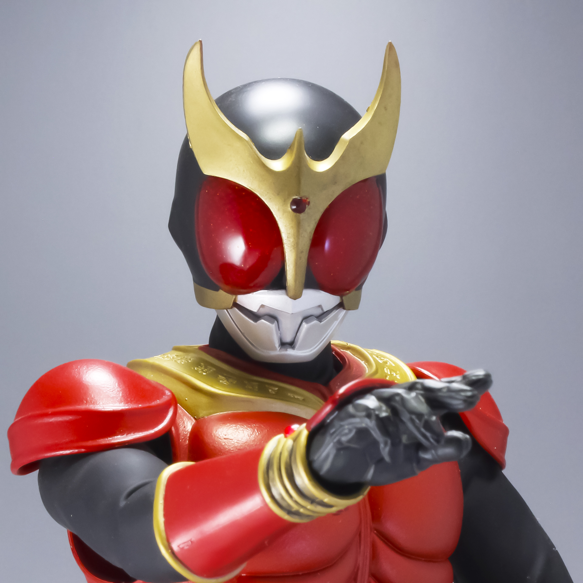 RAH リアルアクションヒーローズ DX 仮面ライダークウガ マイティ