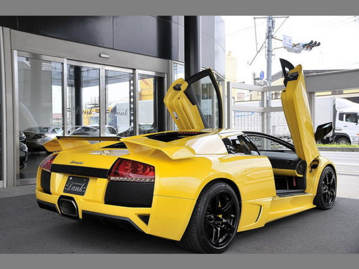 2009年モデル ランボルギーニ ムルシエラゴLP640 Eギア入庫