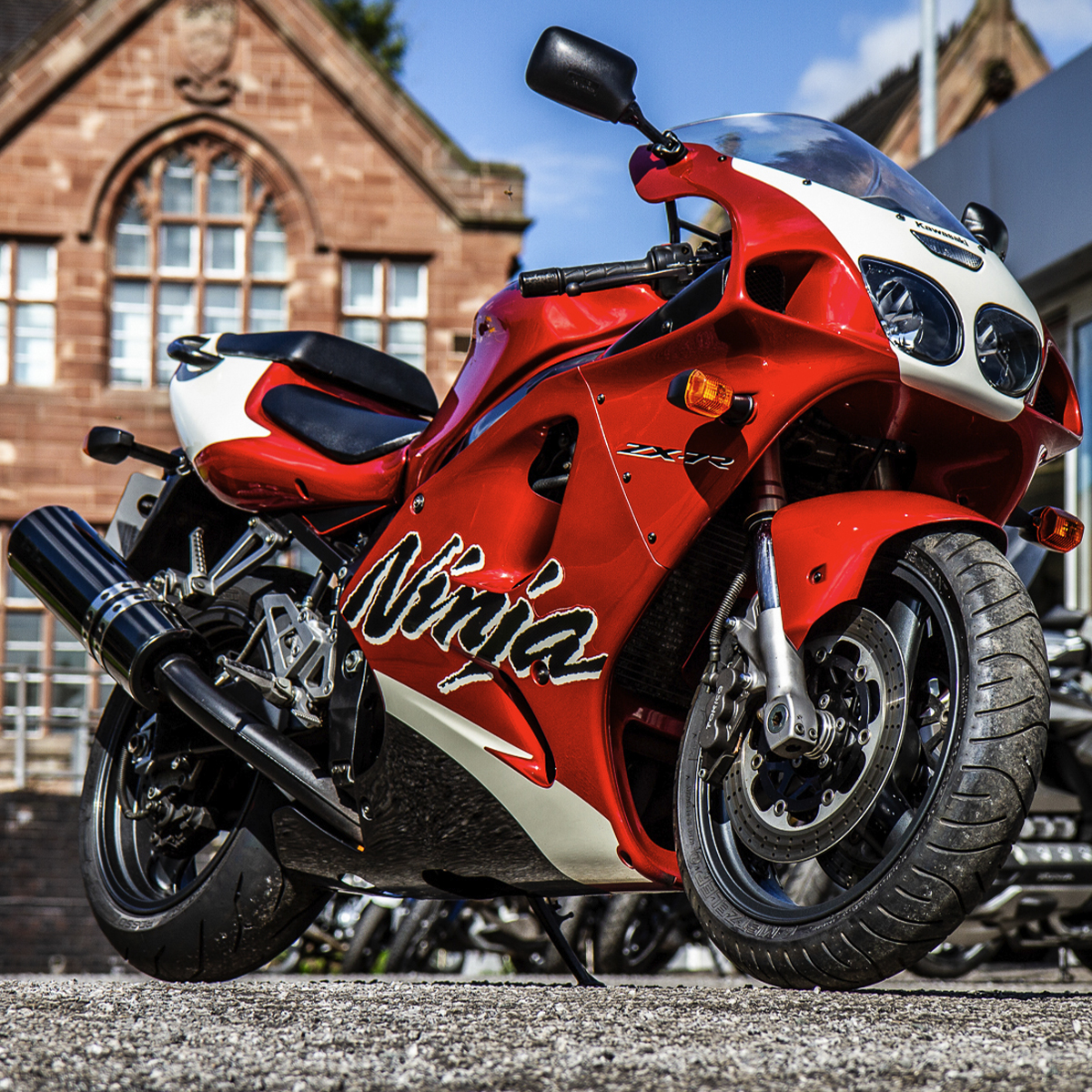 Iconic Kawasaki ZX-7R For Just £1.99 - Apex 66