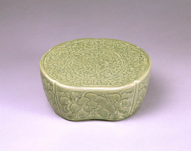 鉅鹿」発見100年― 磁州窯と宋のやきもの展 | 静嘉堂文庫美術館（静嘉堂