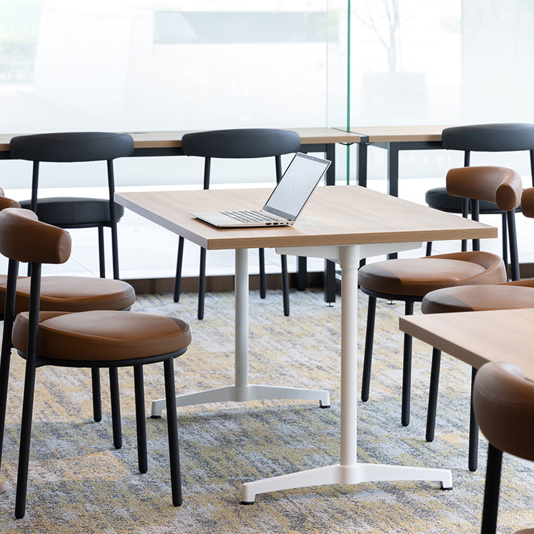 FLEX-WIZ BOOTH MEET DESK - 【ASPLUND CONTRACT】 アスプルンド