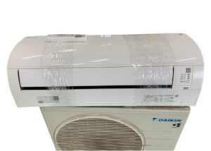 川崎市幸区にて ウィンドウエアコン コロナ CW-F1622R 2022 の出張買取