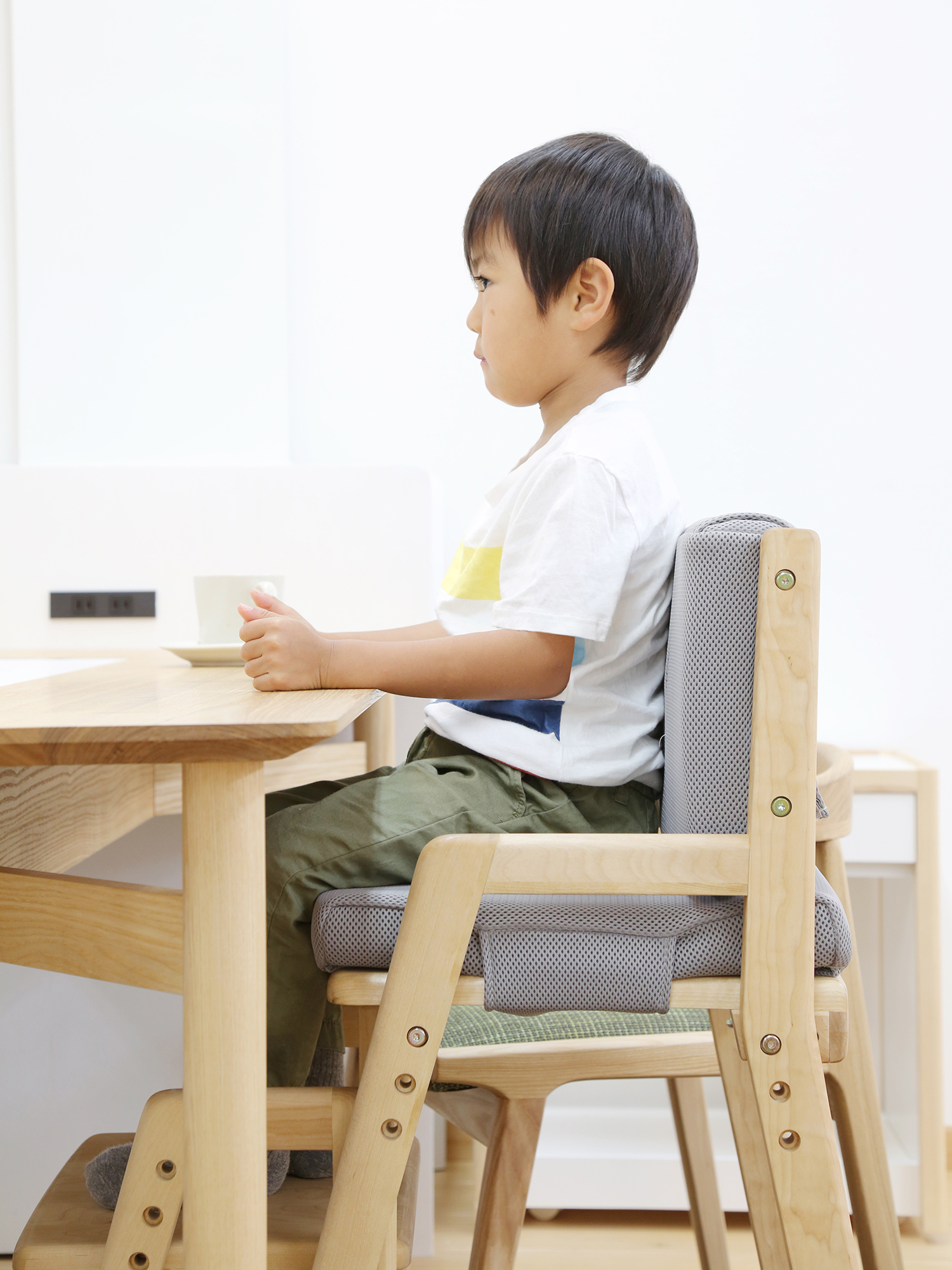 い*ー様 マッチーズ ハイチェア テーブル 大和屋 小児歯科医推奨