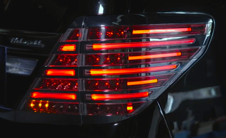 アルファード20系用ジュエルLEDテール・シーケンシャルウインカー