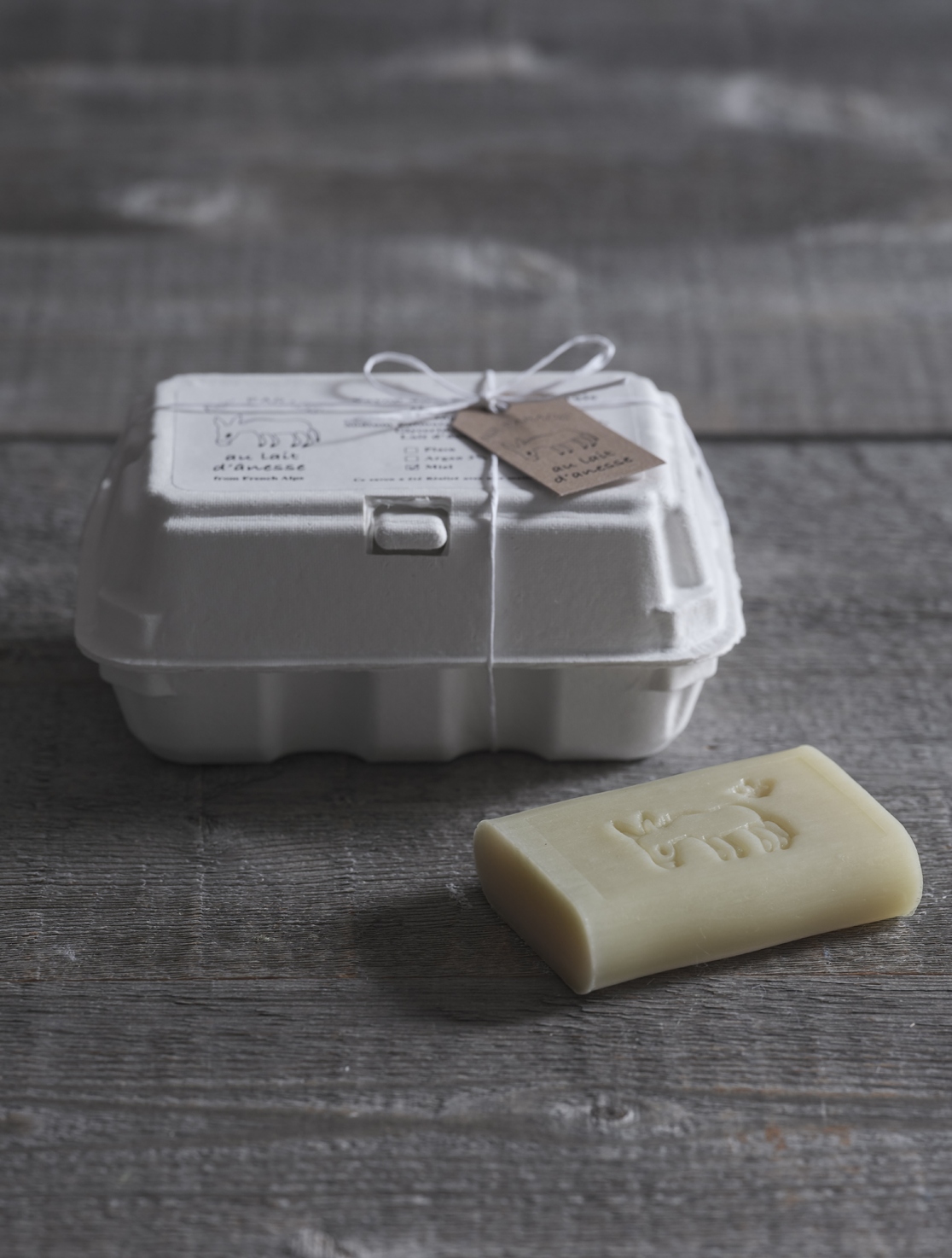 ロバミルク石鹸 はちみつ 90g | AUX PARADIS 公式オンラインショップ