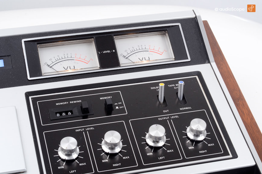 Technics RS-271U, beautiful! for sale.