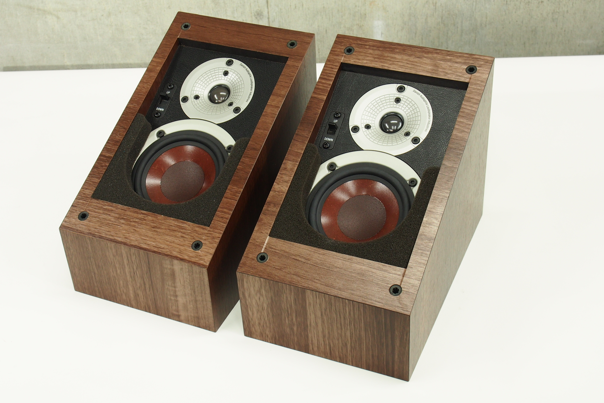 アバックWEB-SHOP / 【中古】DALI ALTECO C1(MH)【コード01-08997