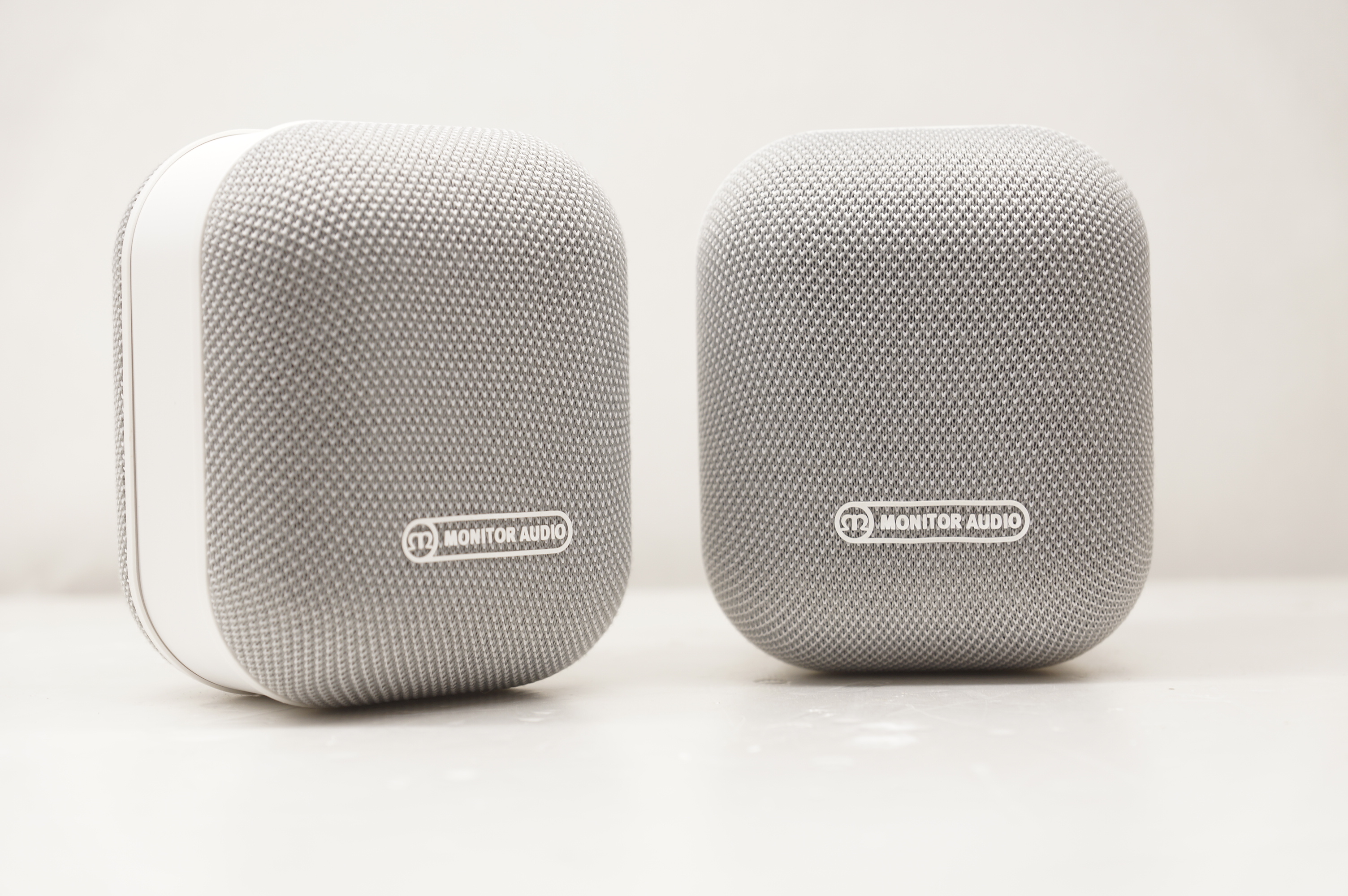 アバックWEB-SHOP / 【アウトレット】MONITORAUDIO MASS-2G ホワイト
