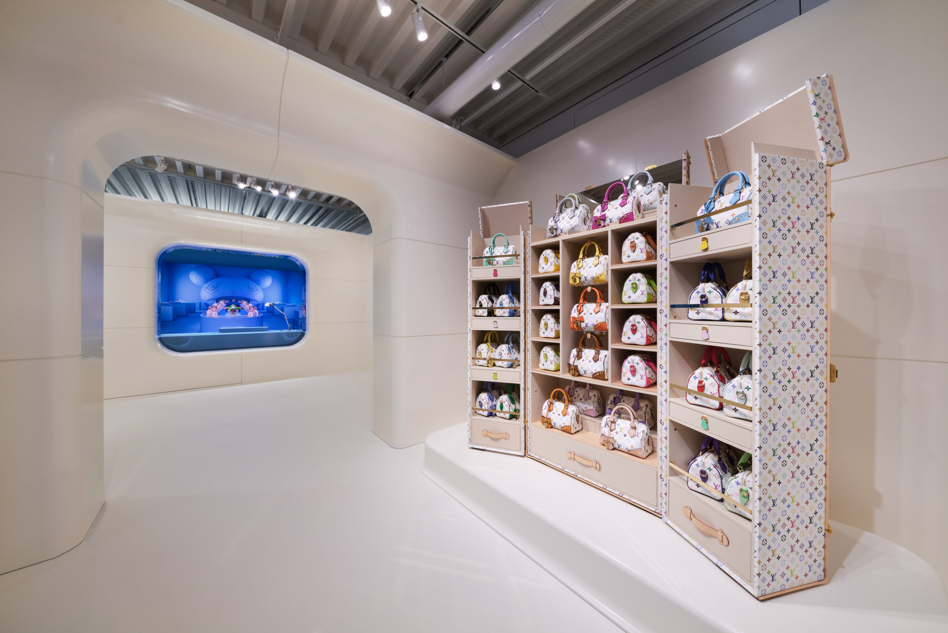 ルイ・ヴィトン × 村上隆 ポップアップストア 東京・原宿に期間限定