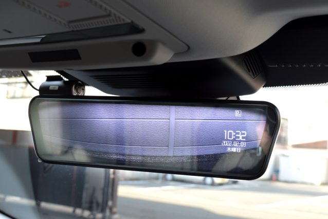 ディスカバリースポーツにドラレコ付「デジタルインナーミラー」装着で