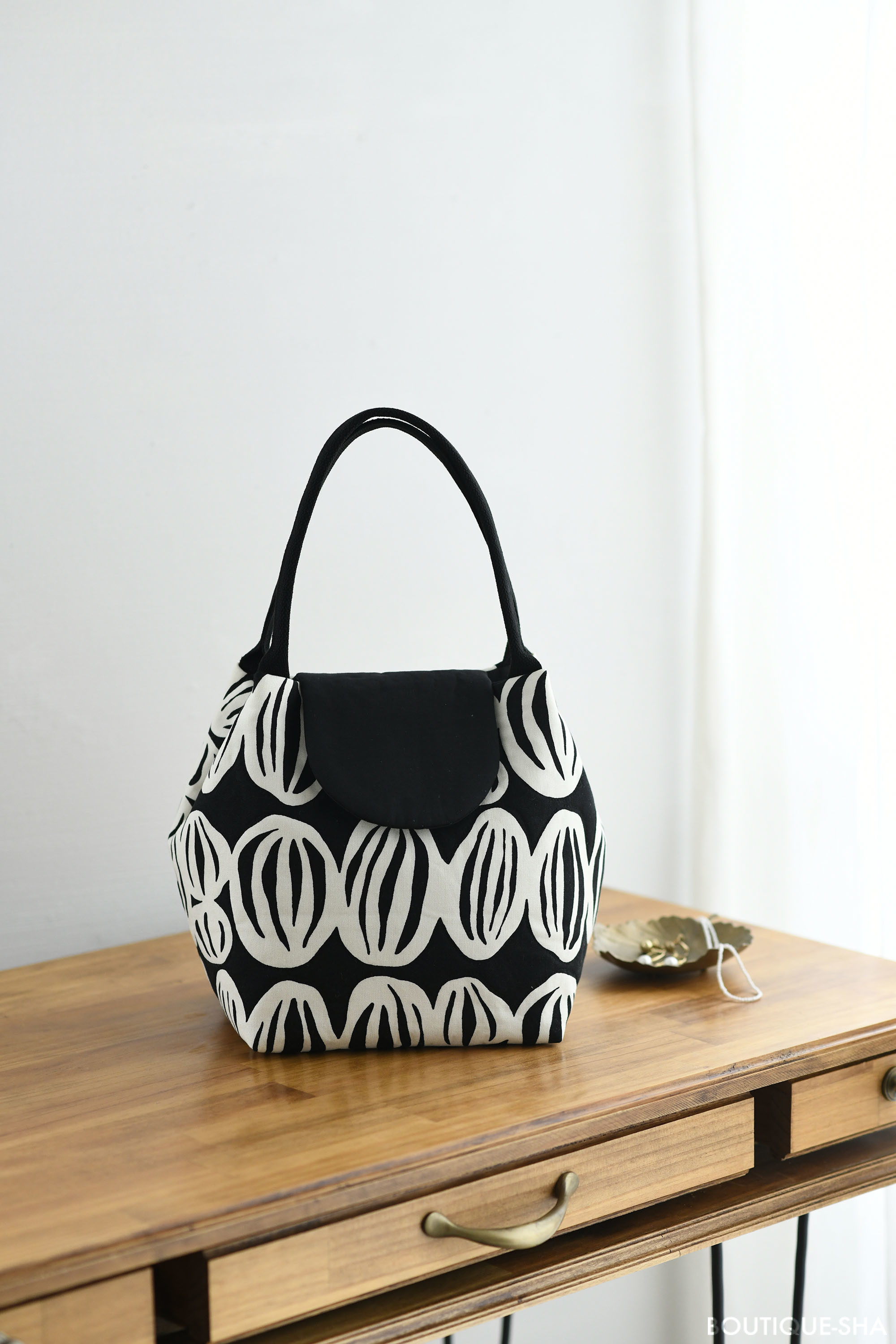 お気に入りが見つかる ハンドメイドのバッグ | 本の情報 | ブティック社