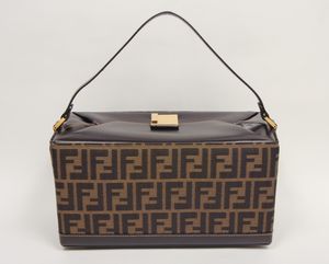 FENDI フェンディ ズッカ柄 ボックス型 ハンドバッグ ダークブラウン