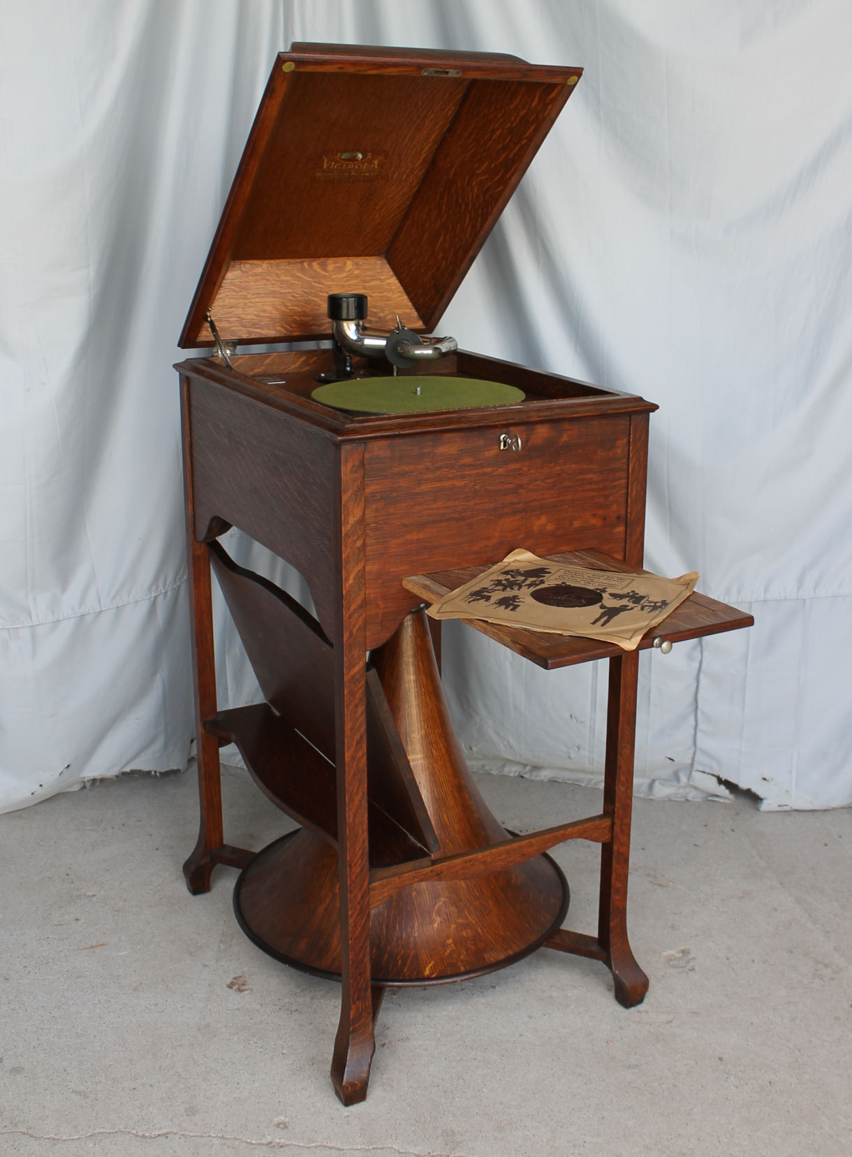 Bargain John's Antiques | Rare and Exceptional Early 1920′s Oak