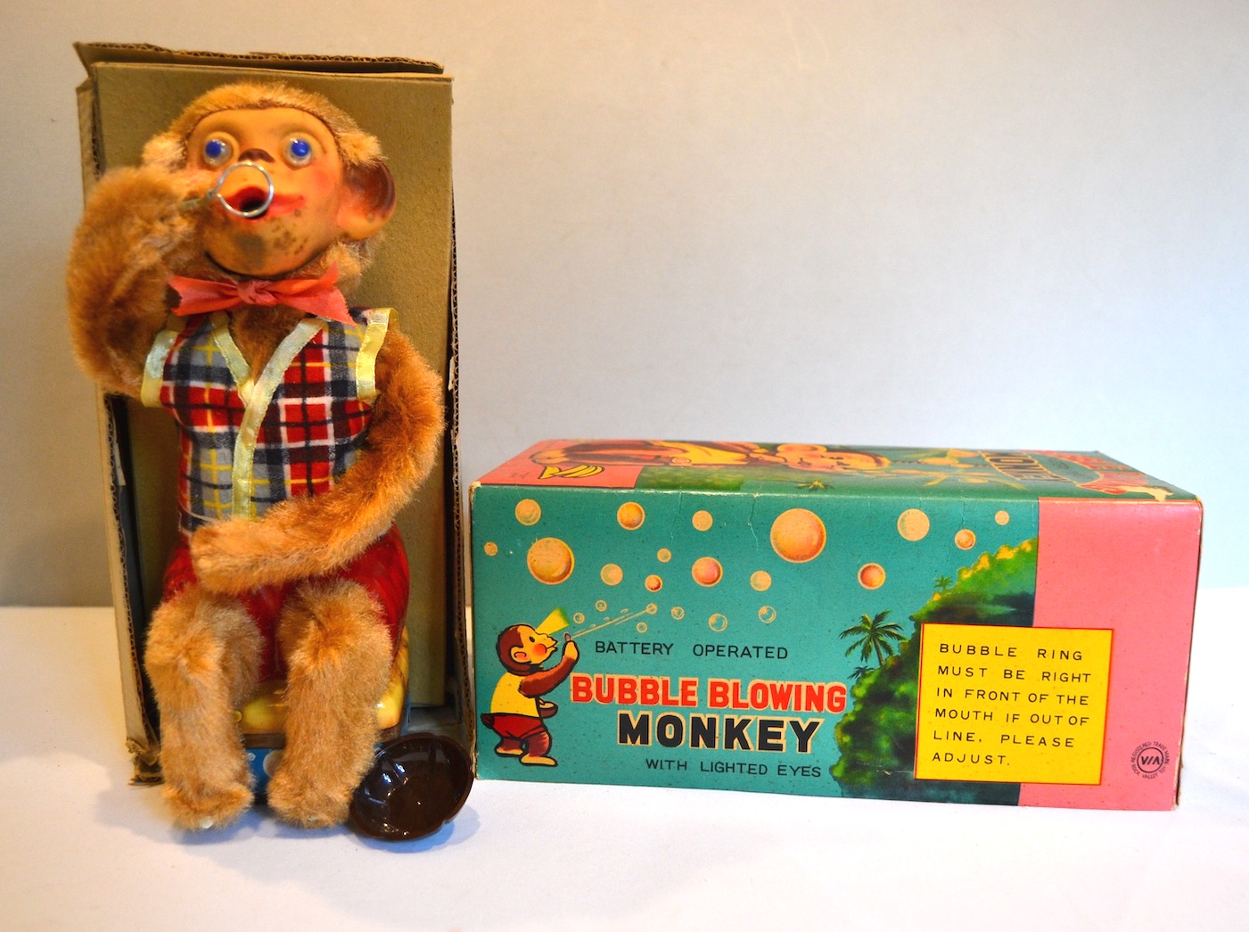 Bargain John's Antiques | Bubble Blowing Monkey Battery Operated