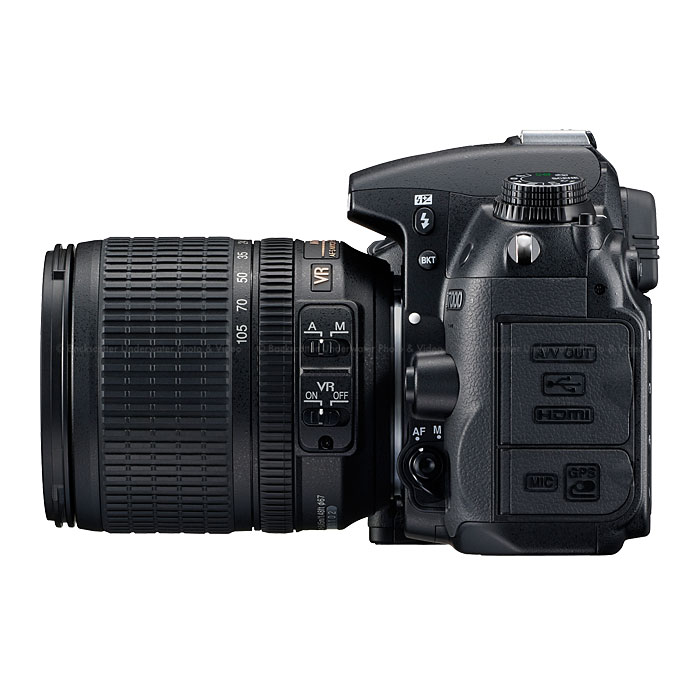 Nikon D7000 DSLR Camera