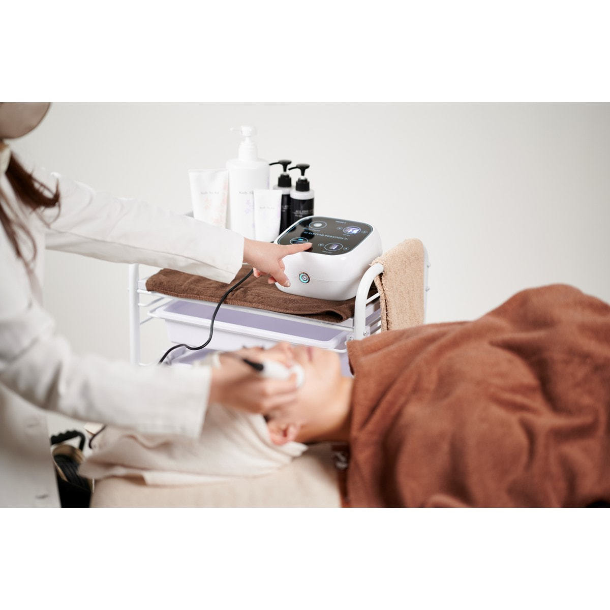 業務用ポレーション美顔器 mini pod-P （LED/バイブレーション機能付