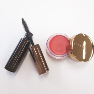 クリスマスコフレ2017】ルナソルは今年も即完売必至のパーティコフレ