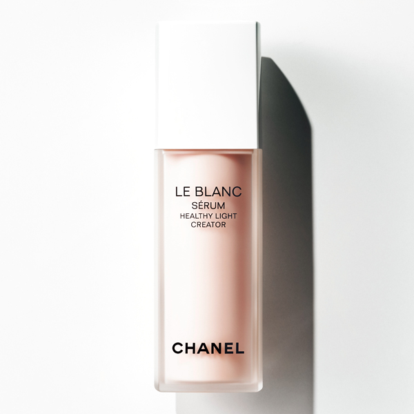 完売必至】シャネルの新美白美容液をあなたの肌で実感して｜『美的』6