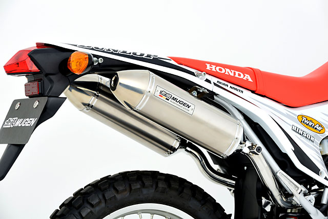 ホンダ CRF250L用「無限ツインマフラー」が登場 パーツニュース バイク