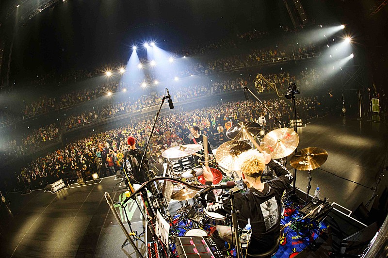 ライブレポート＞WANIMA、1年を締めくくるスペシャルライブを開催 「何