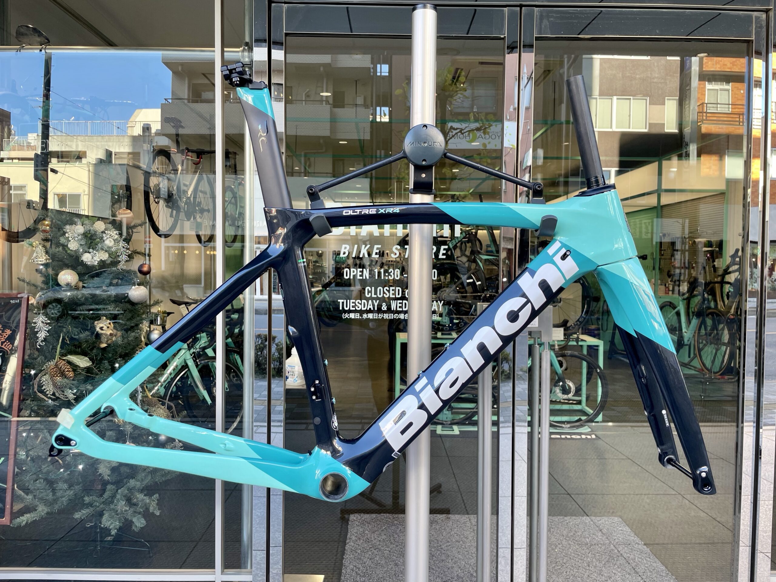 立川】新春スペシャルSALE 第1弾 OLTRE XR4 DISC FRAME SET - BIANCHI