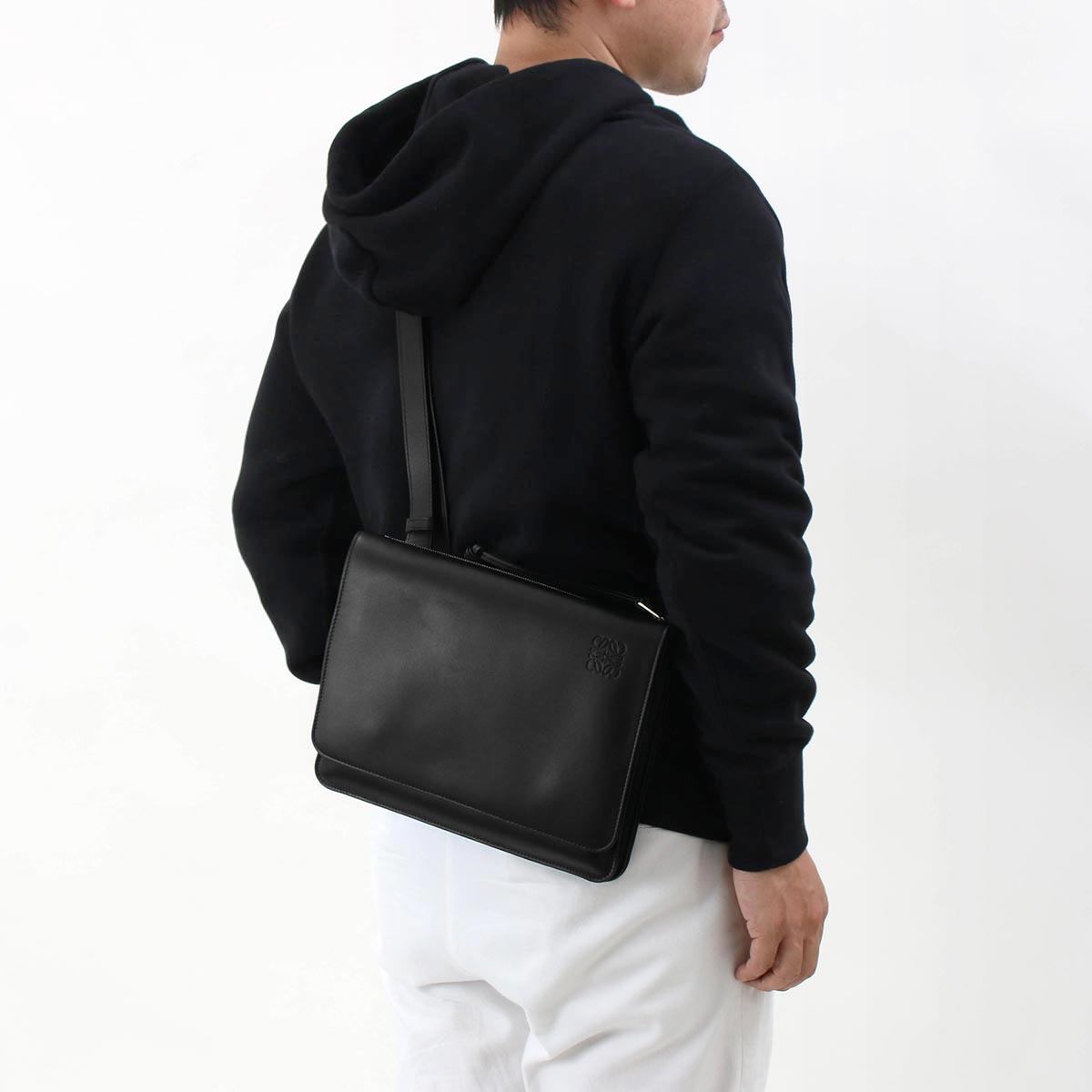 ロエベ ショルダーバッグ バッグ メンズ ガセット フラット アナグラム