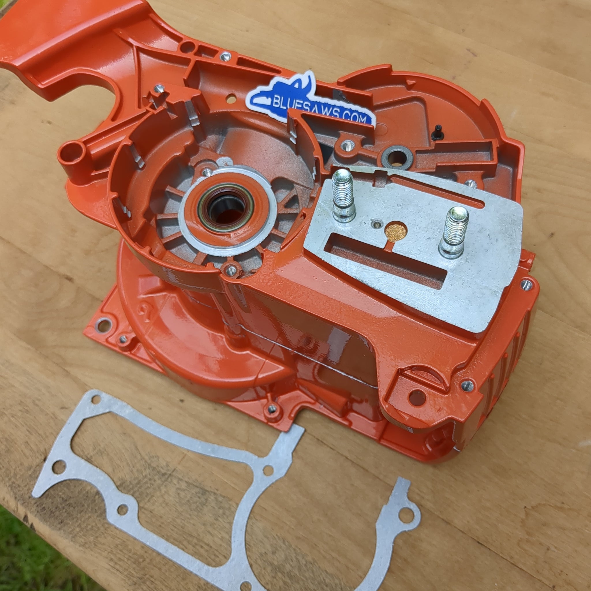 BLUESAWS High Quality Crankcase Assembly For HUSKY 362 365 371 372 372
