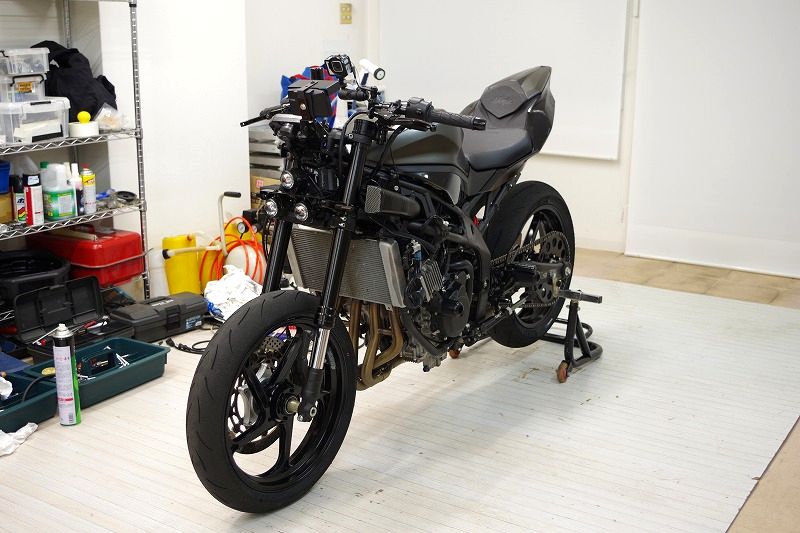 カワサキZX-25R SE（2023） オーバー製キャリパーダクト装着