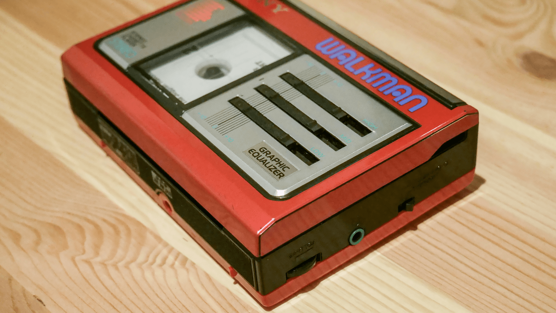 自分好みの音がつくれるカセットプレーヤーSONY WALKMAN WM-33