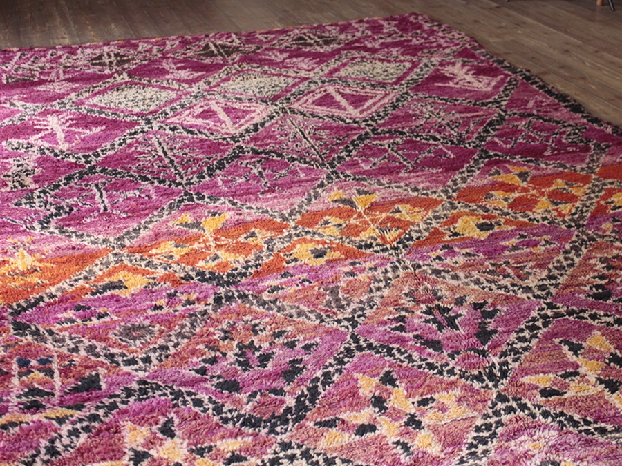 モロッコ Morocco オールドカーペット・エリアラグ Zaiane ゼアン赤紫