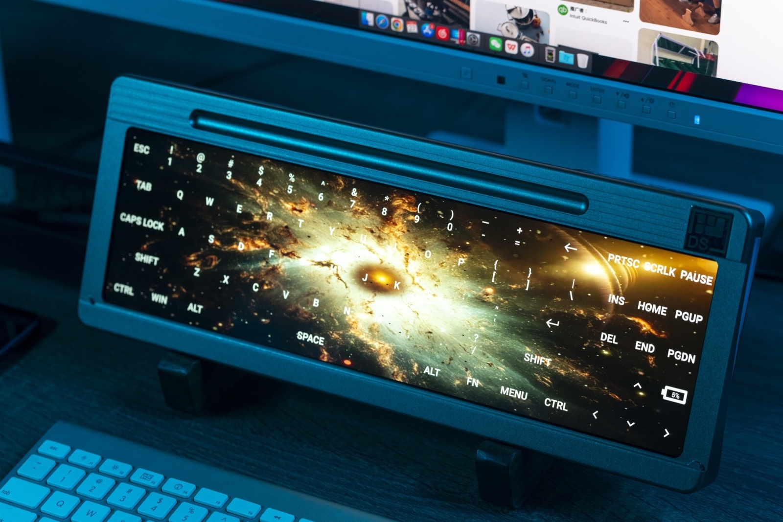 CPU/GPU内蔵タッチスクリーンキーボード「DS Pixel Keyboard」